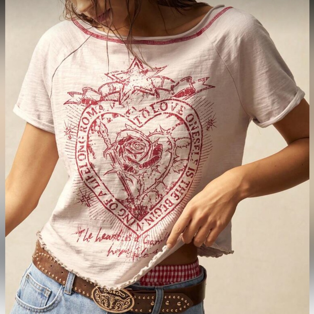 Women’s Short Sleeve Graphic Tee with Red Heart Rose Print - White